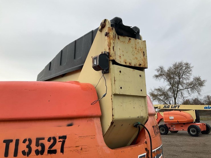 jlg-600s-image-43