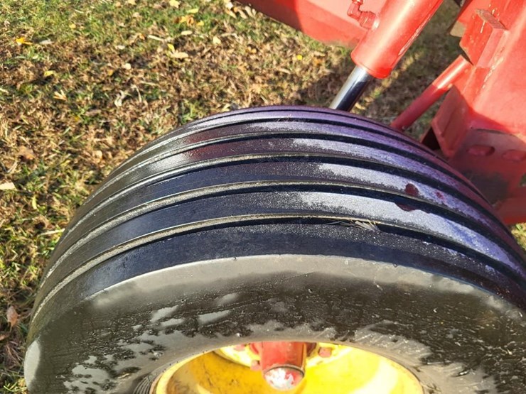 new-holland-1431-image-39