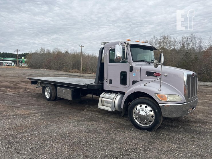 peterbilt-337-image-2