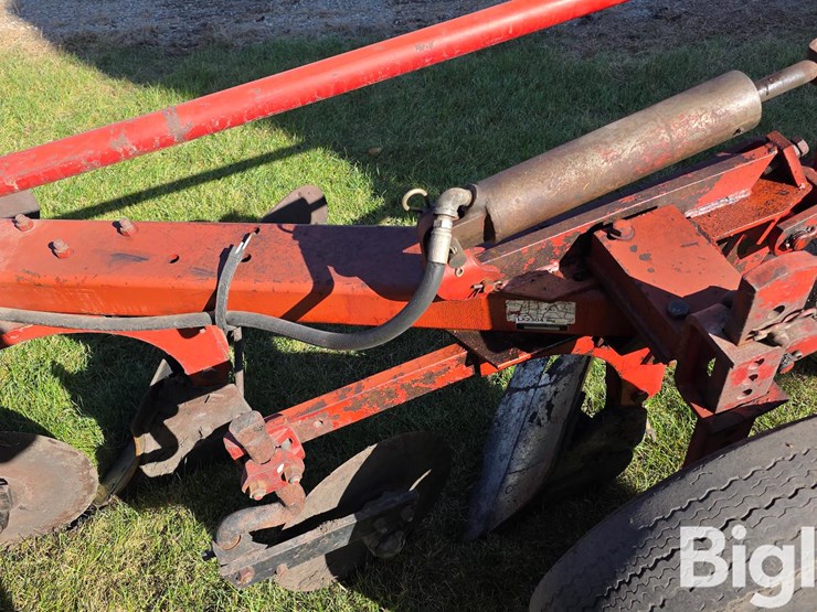 international-510-image-15