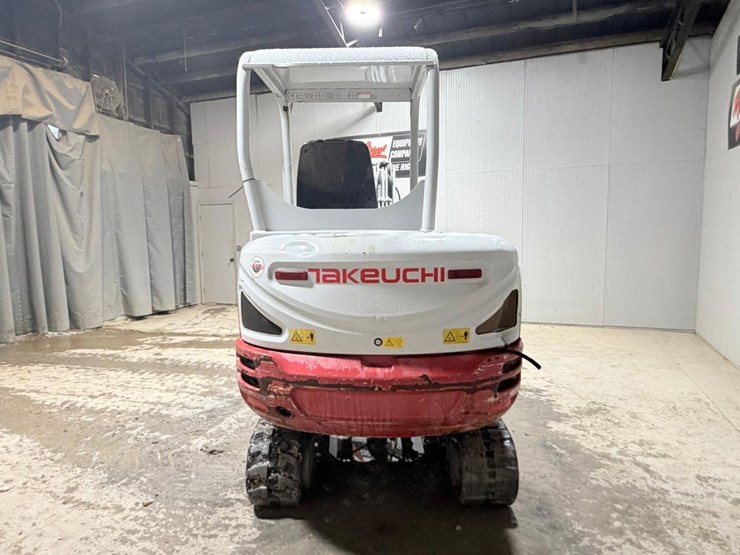 takeuchi-tb230-image-4