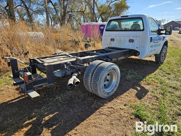 ford-f350-xl-image-5