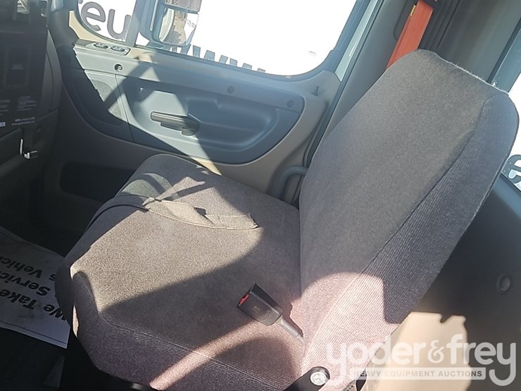 2018-freightliner-cascadia-image-56