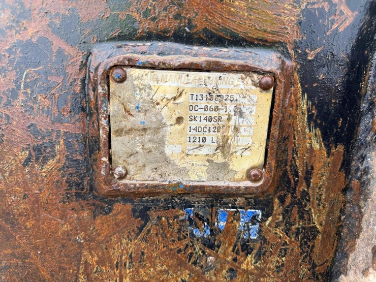 kobelco-sk140-image-11