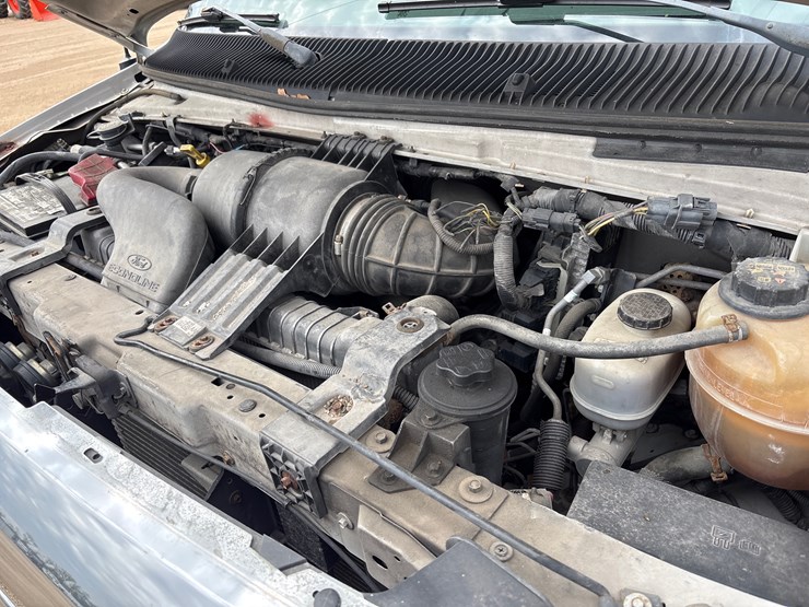 2013-ford-e450-image-13