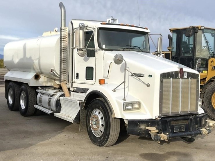 2012-kenworth-t800-image-1