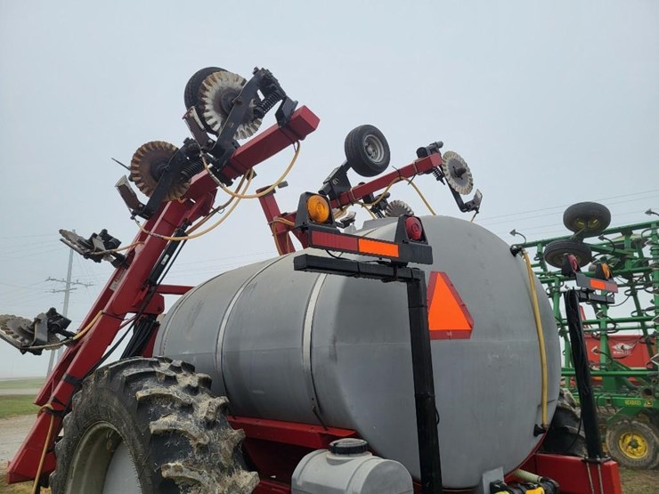 case-ih-2800-image-19