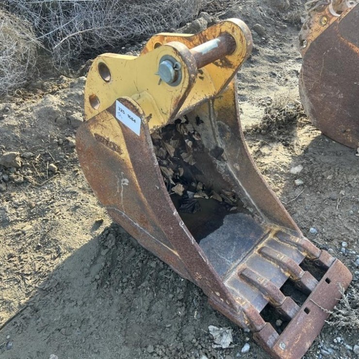 15" Woods Dig Bucket w/Cutting Edge