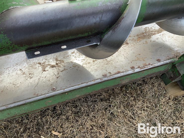 john-deere-843-image-11