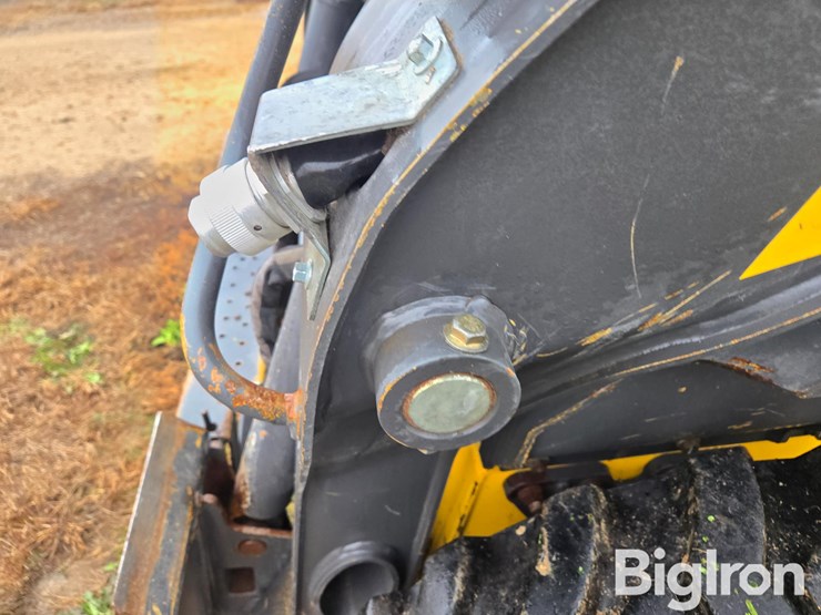 new-holland-l220-image-14