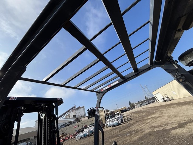 2020-toyota-8fg35u-image-29