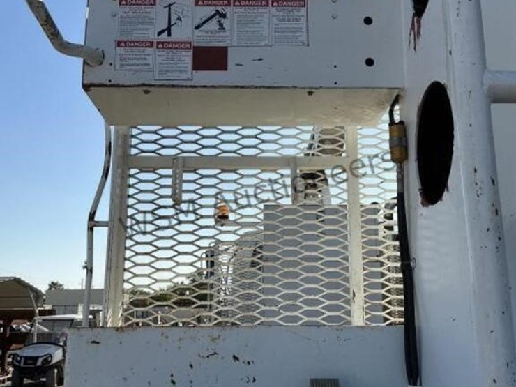 2003-sterling-l9500-image-12