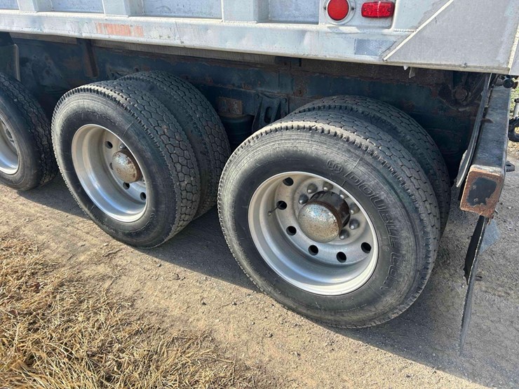 western-star-4964f-image-49