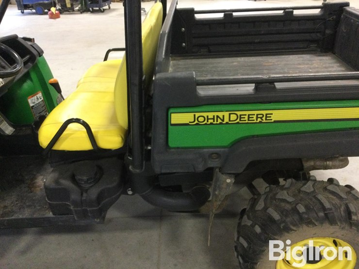 john-deere-gator-image-15