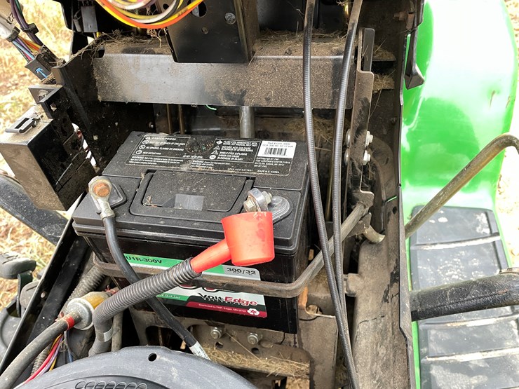 john-deere-x300-image-50