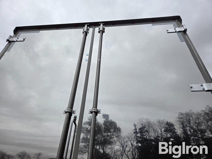 2017-utility-van-image-19