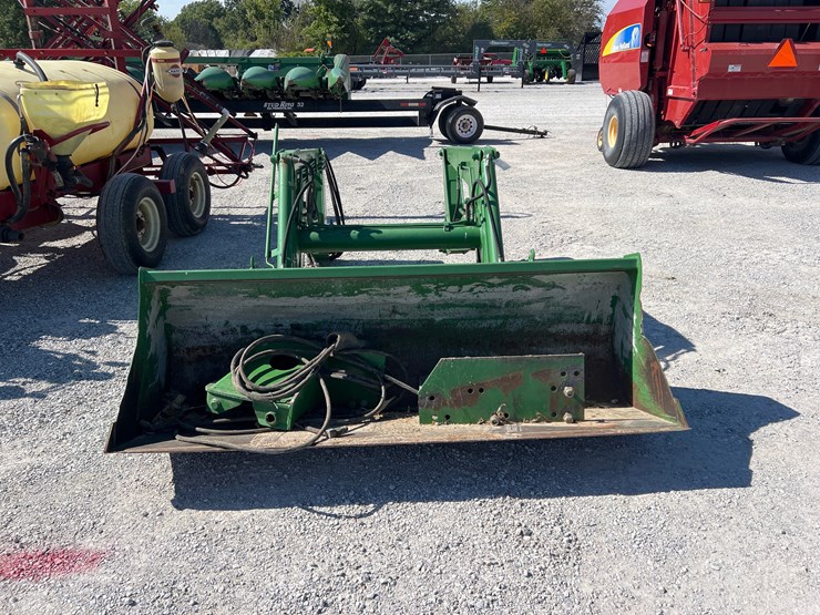 john-deere-720-image-2