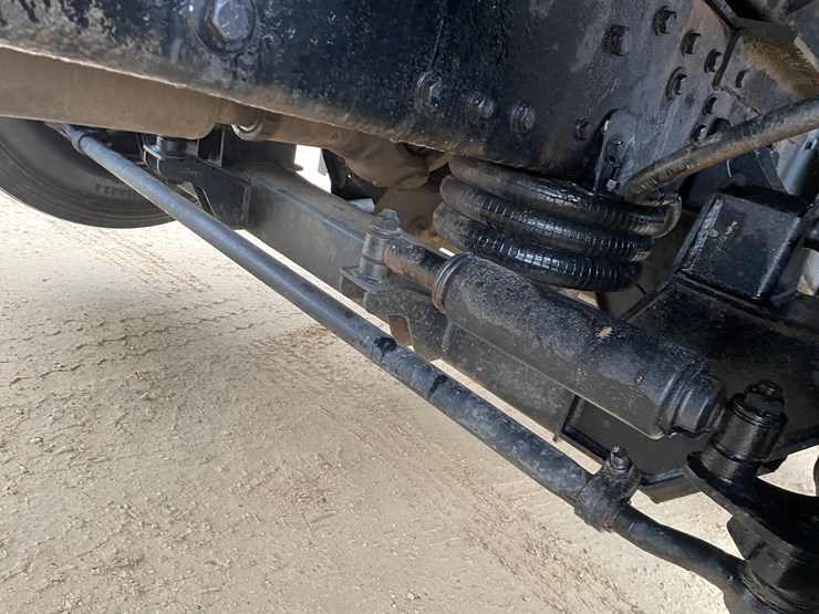 peterbilt-357-image-39