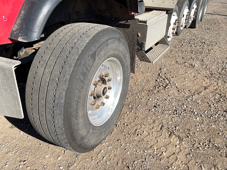 #1110-•-2002-international-5500i-6x4-dump-truck-(has-mn-title)-image-8