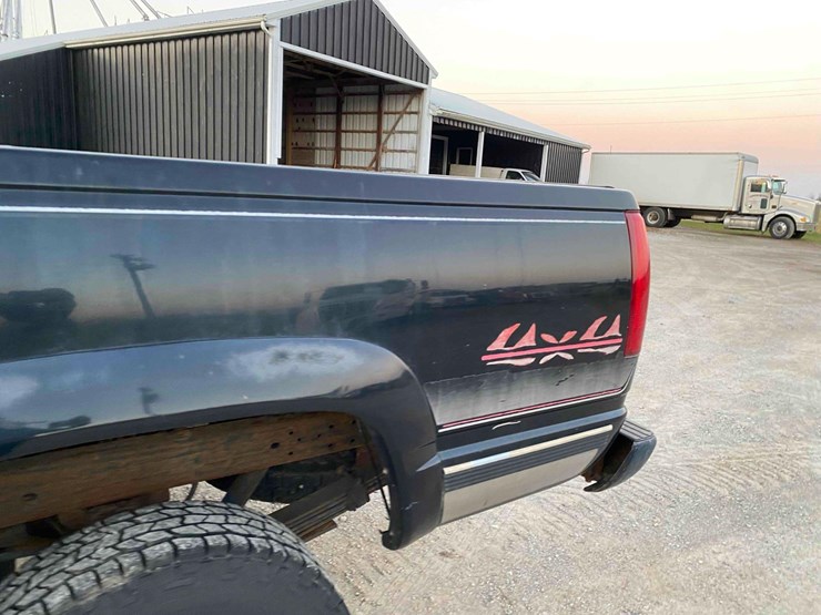 chevrolet-2500-image-13