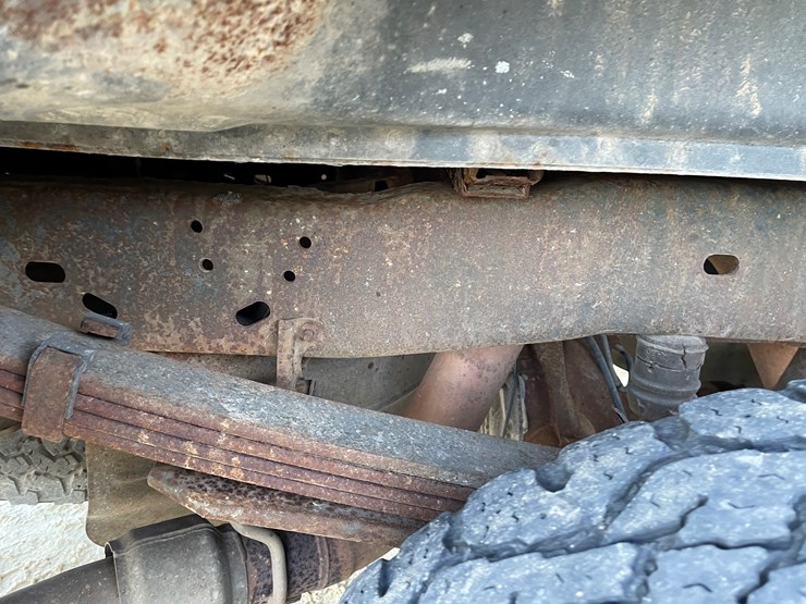 ford-f250-xl-image-30