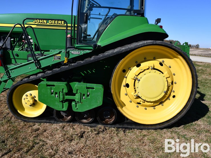 john-deere-8410t-image-13