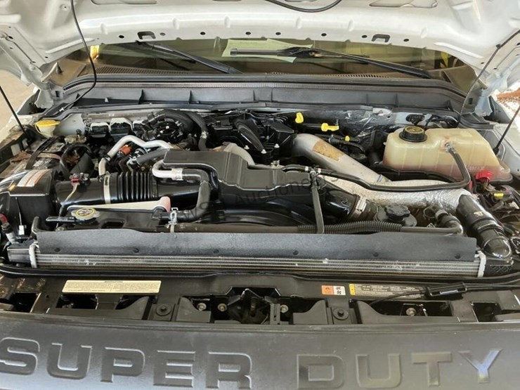 2016-ford-f550-image-13