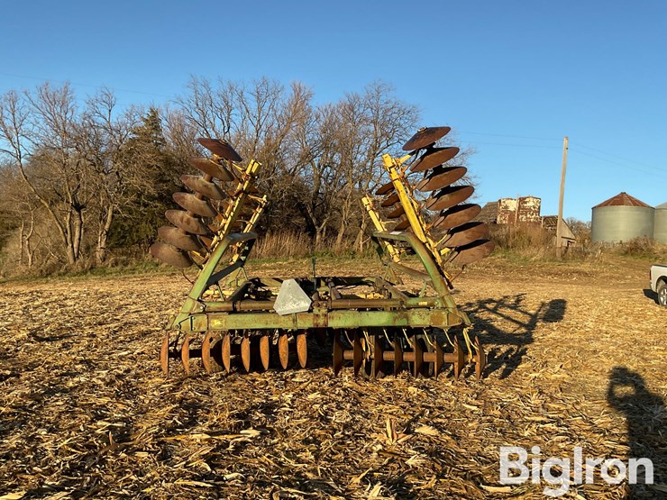 john-deere-230-image-6