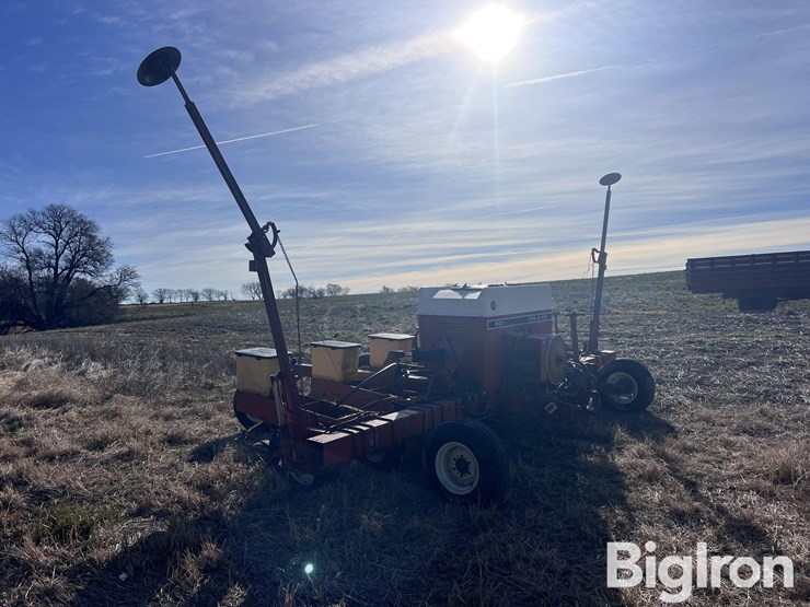 international-800-image-3