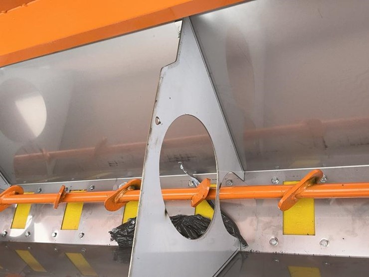 caterpillar-12-image-8