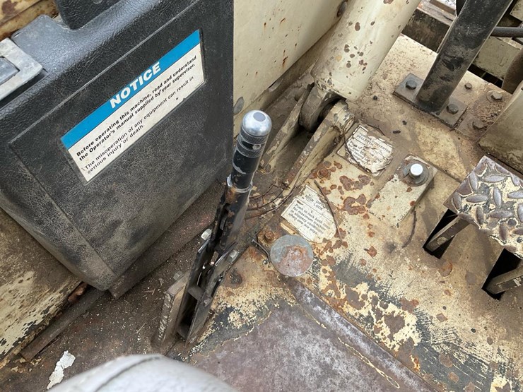 #1355-•-ingersoll-rand-706f-forklift-image-62