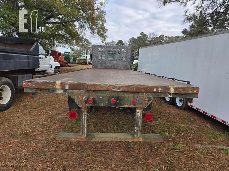 international-4700-image-3