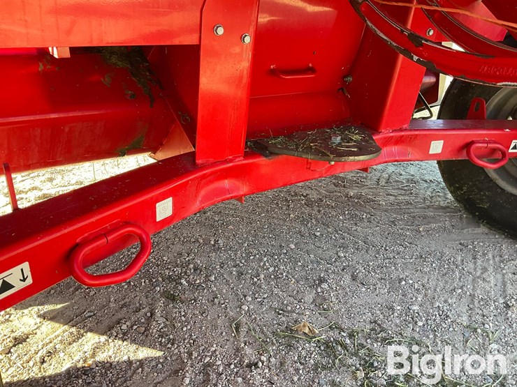 massey-ferguson-1840-image-12