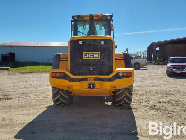 2017-jcb-427-image-6