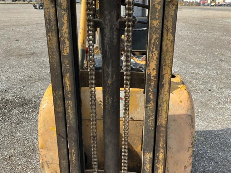 #1351-•-allis-chalmers-forklift-image-12