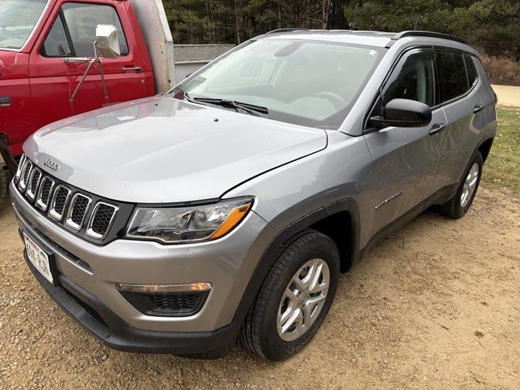 jeep-compass-sport-image-1