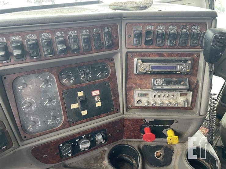 kenworth-t2000-image-36