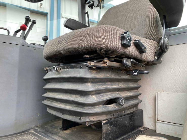 case-ih-7140-image-71