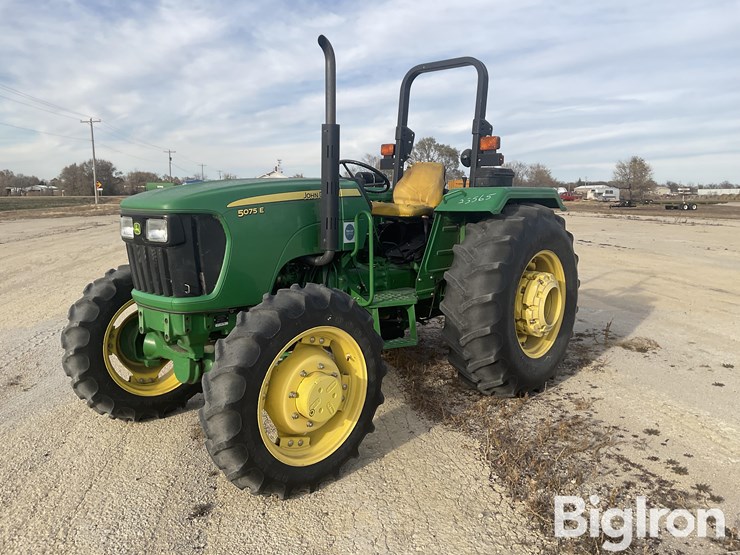 john-deere-5075e-image-1