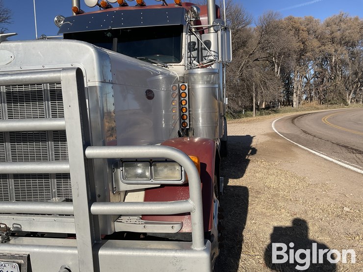 2005-peterbilt-379-image-13