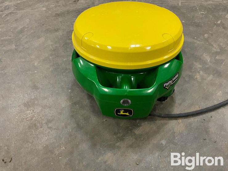 john-deere-7000-image-10