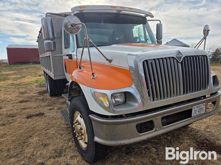 international-7400-image-4