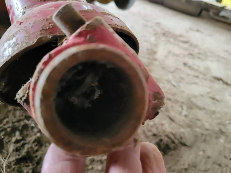 new-holland-851-image-27