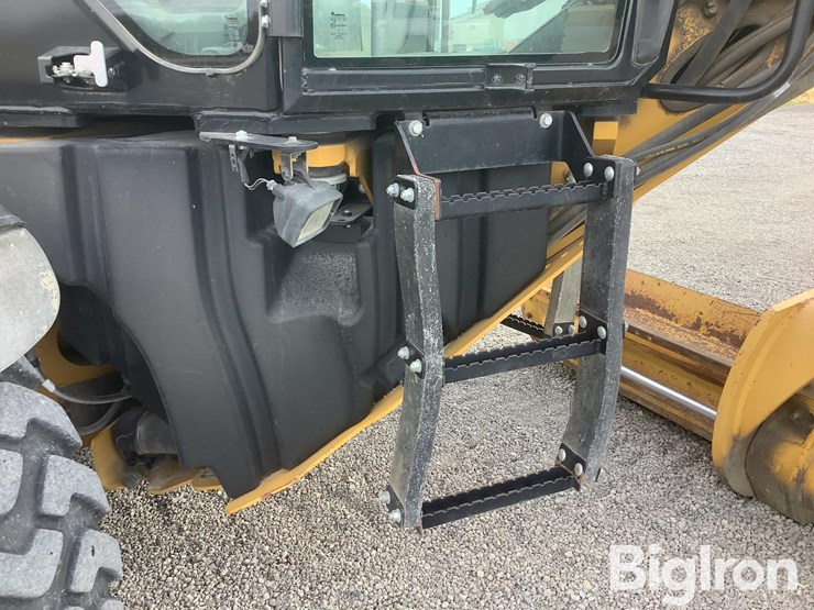 2012-caterpillar-140m2-vhp-plus-image-18