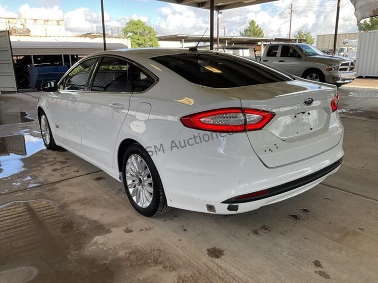 2016-ford-fusion-hybrid-sdn-image-5