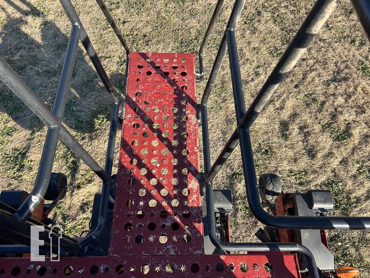 2013-case-ih-1265-image-46