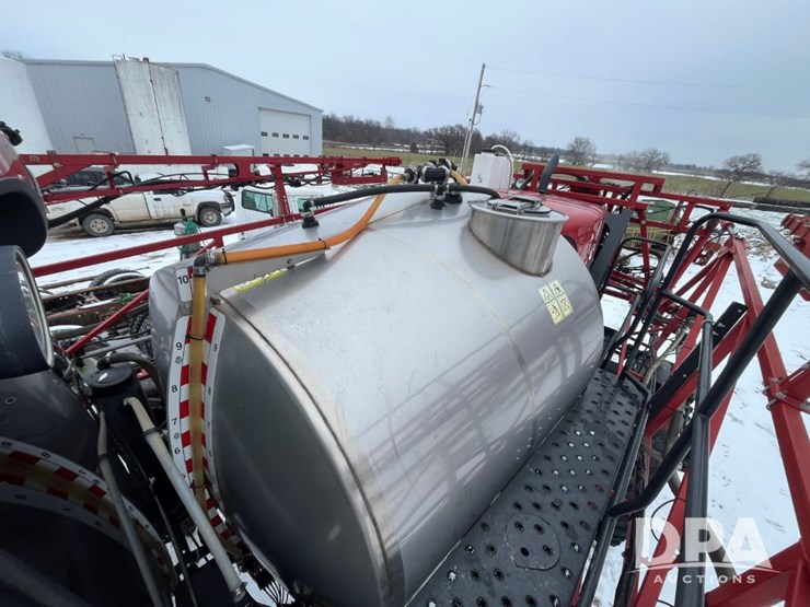 case-ih-patriot-3340-image-48