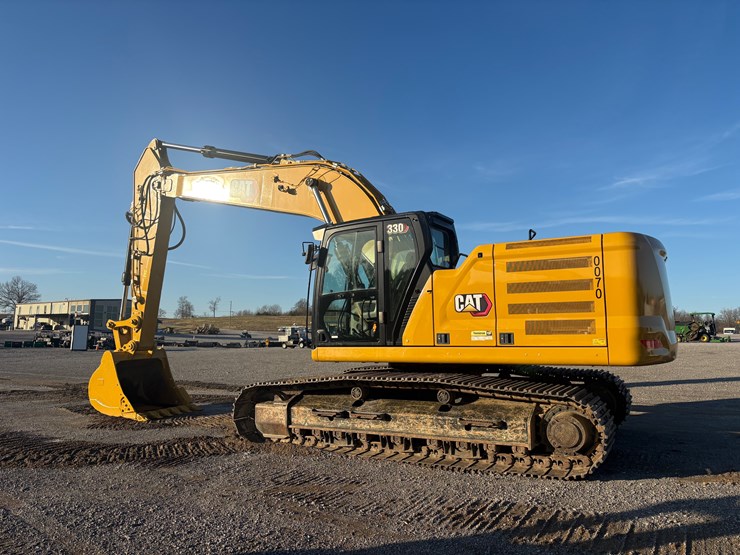 caterpillar-330-image-35