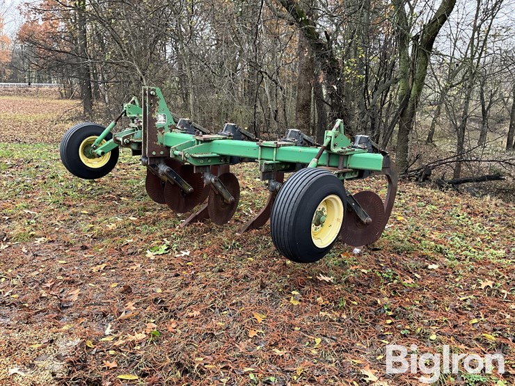 john-deere-910-image-1