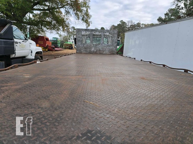 international-4700-image-13